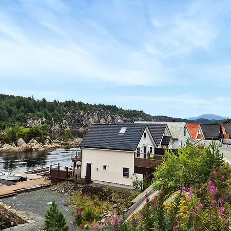 5 Bedroom Lovely In Urangsvag Ervik (Urangsvag)