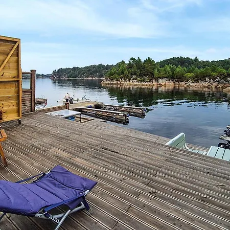 5 Bedroom Lovely In Urangsvag *