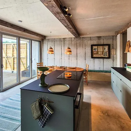 5 Bedroom Lovely In Urangsvag * Ervik (Urangsvag)