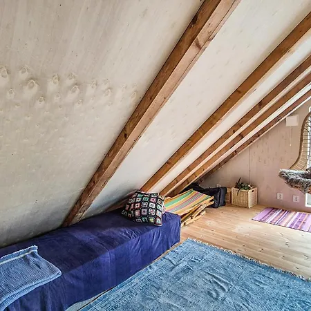 5 Bedroom Lovely In Urangsvag