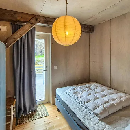 5 Bedroom Lovely In Urangsvag 度假居 *